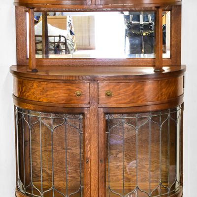 GRAND RAPIDS LATE VICTORIAN LEADED GLASS CHINA CABINET
