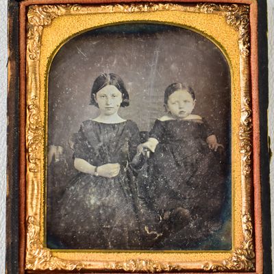 HALF-CASED DAGUERREOTYPE OF TWO CHILDREN