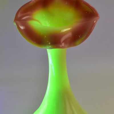 FENTON BURMESE JACK-IN-THE-PULPIT URANIUM CUSTARD GLASS VASE