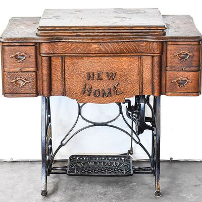 JANOME 712T TREADLE SEWING MACHINE WITH NEW HOME "SERIES A" SEWING TABLE