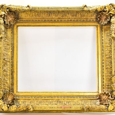 FRENCH BAROQUE REVIVAL GILT PICTURE FRAME