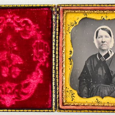 DAGUERREOTYPE OF A WOMAN IN BLACK