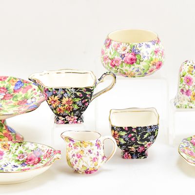 ROYAL WINTON AND JAMES KENT FLORAL PATTERN ENGLISH CHINA
