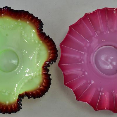 VICTORIAN GLASS BRIDE'S BASKET BOWLS: CUSTARD URANIUM GLASS