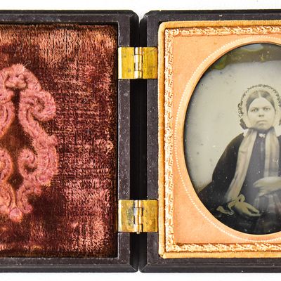 CLOAKED WOMAN AMBROTYPE; LITTLEFIELD, PARSONS & COMPANY