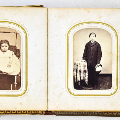 VICTORIAN LEATHER-BOUND PHOTO ALBUM W/ 26 PHOTOGRAPHS