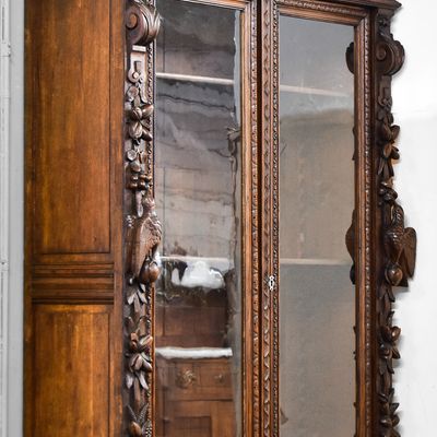 FRENCH RENAISSANCE REVIVAL CARVED OAK DISPLAY CABINET