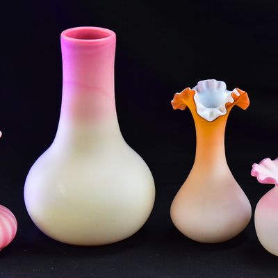 ASSORTMENT OF FOUR PINK SATIN GLASS VASES