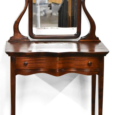 QUEEN ANNE REVIVAL DRESSING TABLE