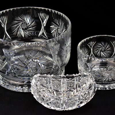 THREE AMERICAN BRILLIANT PERIOD CUT-CRYSTAL BOWLS