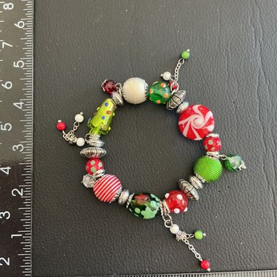Very nice Christmas fashion glass beaded stretchy bracelet