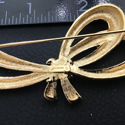 Napier Vintage Textured Brooch