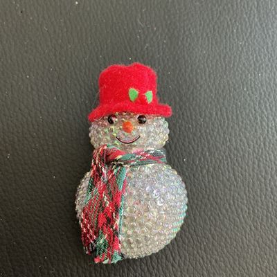 Vintage Avon Christmas fashion Brooch untested needs new Battery