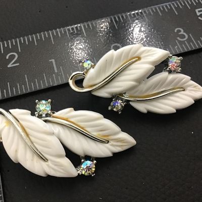 Lisner Signed Lucite Feather Rhinestone Statement