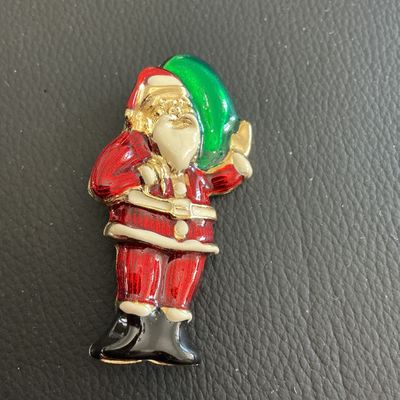 Vintage Enamel Christmas fashion Brooch