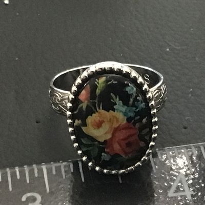 Emmons Signed Vintage Adjustable Ring Black Floral