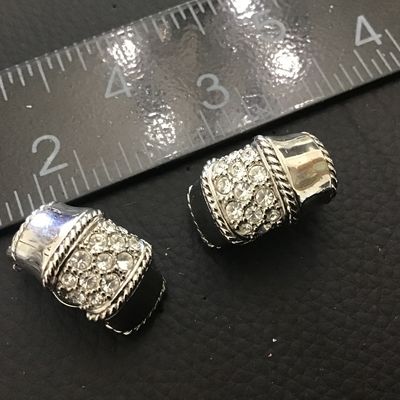 Beautiful Vintage Rhinestone Clip on Earrings