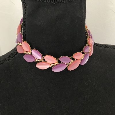 Kramer Thermoset Vintage Necklace Pink Purple