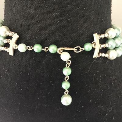 Gorgeous Japan 3 Strand AB Art Glass Faux Bead Flat Green