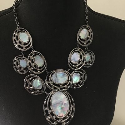 Erica Lyons Statement Necklace. Gun Metal Grey Black Rhinestone Shell