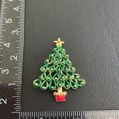 Vintage Christmas fashion Brooch
