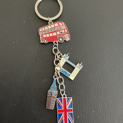 Vintage Great Britain charm keychain
