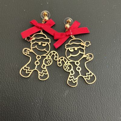 Very cute Christmas fashion earrings