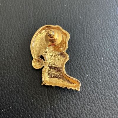 Vintage Avon Christmas pin