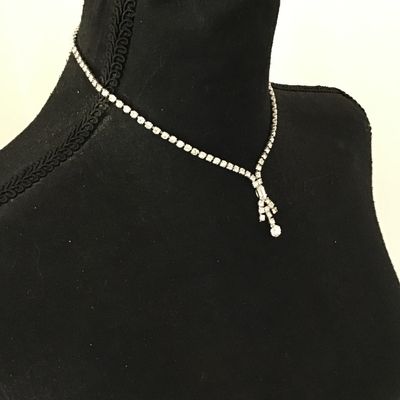 Beautiful rhinestone necklace