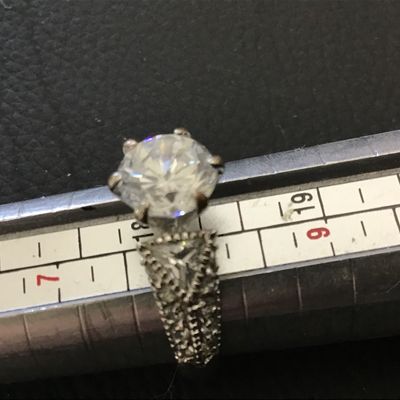 Avon Fashion Ring