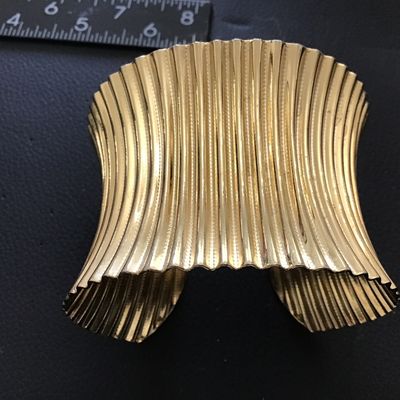 Park L’âne Gold Tone Cuff Vintage