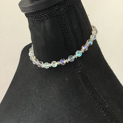 Beautiful Vintage crystal glass necklace