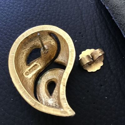 Vintage Avon Enamel Earrings