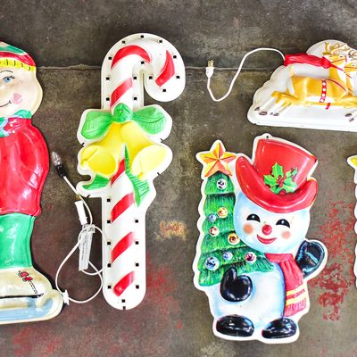 Sale Photo Thumbnail #120: VACUFORM CHRISTMAS LIGHTS & LIGHT COVERS