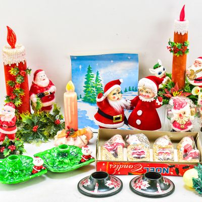 Sale Photo Thumbnail #153: SANTA THEMED CHRISTMAS CANDLE COLLECTION