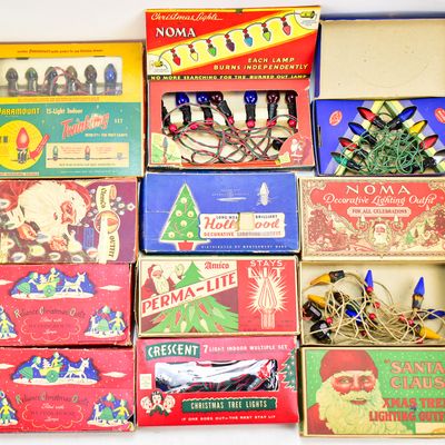 Sale Photo Thumbnail #177: COLLECTION OF CHRISTMAS LIGHTS WITH ORIGINAL BOXES;PARAMOUNT, RELIANCE, NOMA, ETC