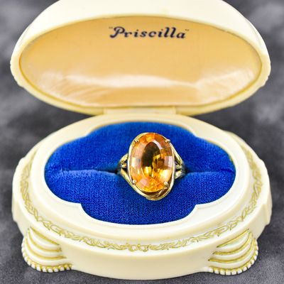 Sale Photo Thumbnail #18: 14KT GOLD CITRINE COCKTAIL RING