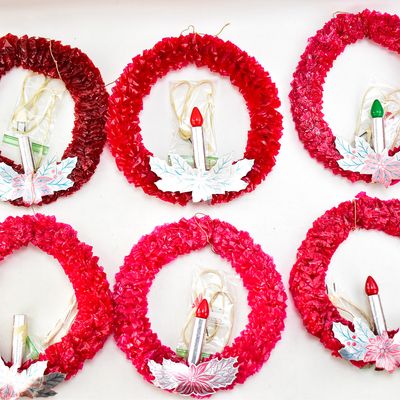Sale Photo Thumbnail #167: HALF DOZEN RED CELLOPHANE CHRISTMAS WREATHS