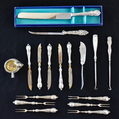 Sale Photo Thumbnail #32: ASSORTMENT OF SILVERPLATE AND STERLING HANDLED FLATWARE