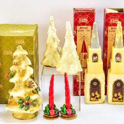 Sale Photo Thumbnail #173: CHRISTMAS CANDLE ASSORTMENT; PENN & COLUMBIA