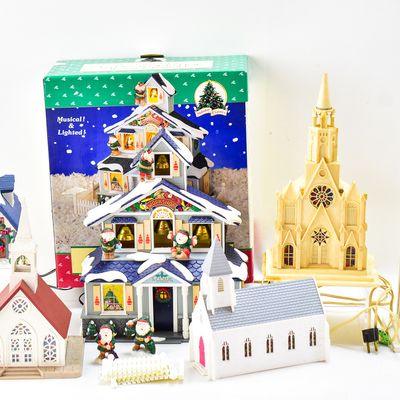 Sale Photo Thumbnail #187: CHRISTMAS VILLAGE BUILDING COLLECTION
