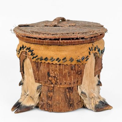 Native American Birch & Deer Hoof Lidded Box