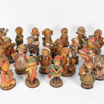 Sale Photo Thumbnail #133: (25) Anri Ferrandiz Figures Wooden Carvings
