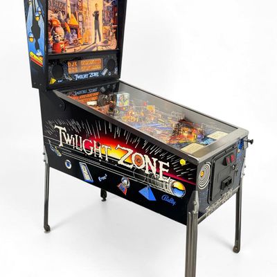 Vintage "Twilight Zone" Bally Pinball Machine