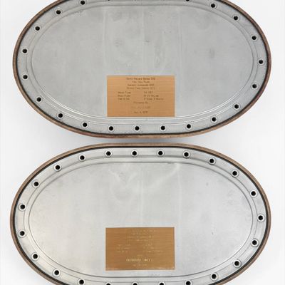 Sale Photo Thumbnail #142: Vintage Boeing 720 Fuel Cell Plate Commemorative Gifts