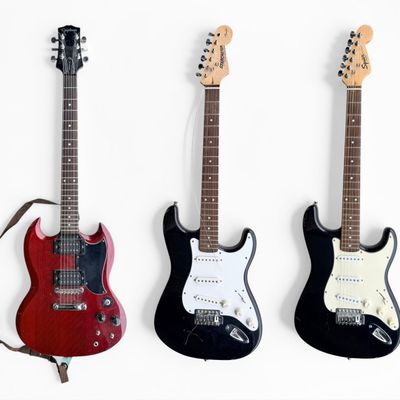 (3) Fender & Epiphone Electric Guitars (As-Is)
