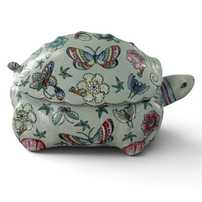 Chinese Famille Rose Turtle-Form Tureen
