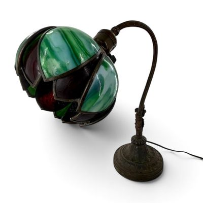 Handel Art Nouveau Leaded Glass Desk Lamp