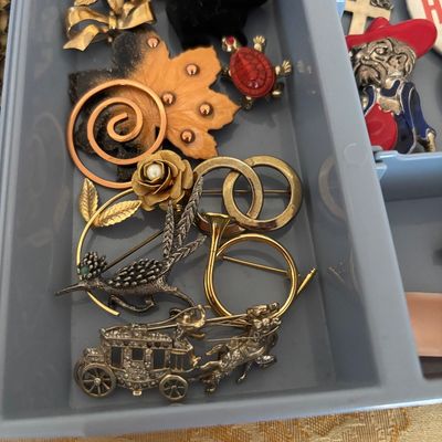 Sale Photo Thumbnail #215