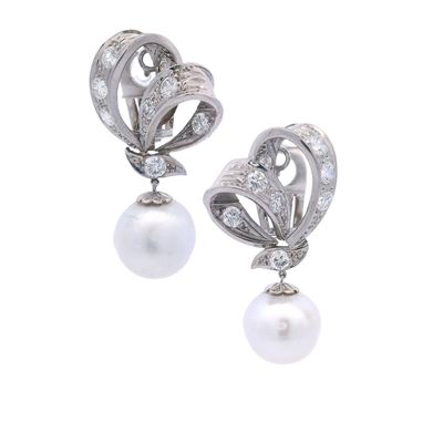 Sale Photo Thumbnail #424: Antique 18kt white Gold Earrings with Diamonds & South Sea Pearls